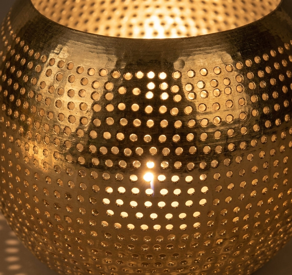 Candle holder